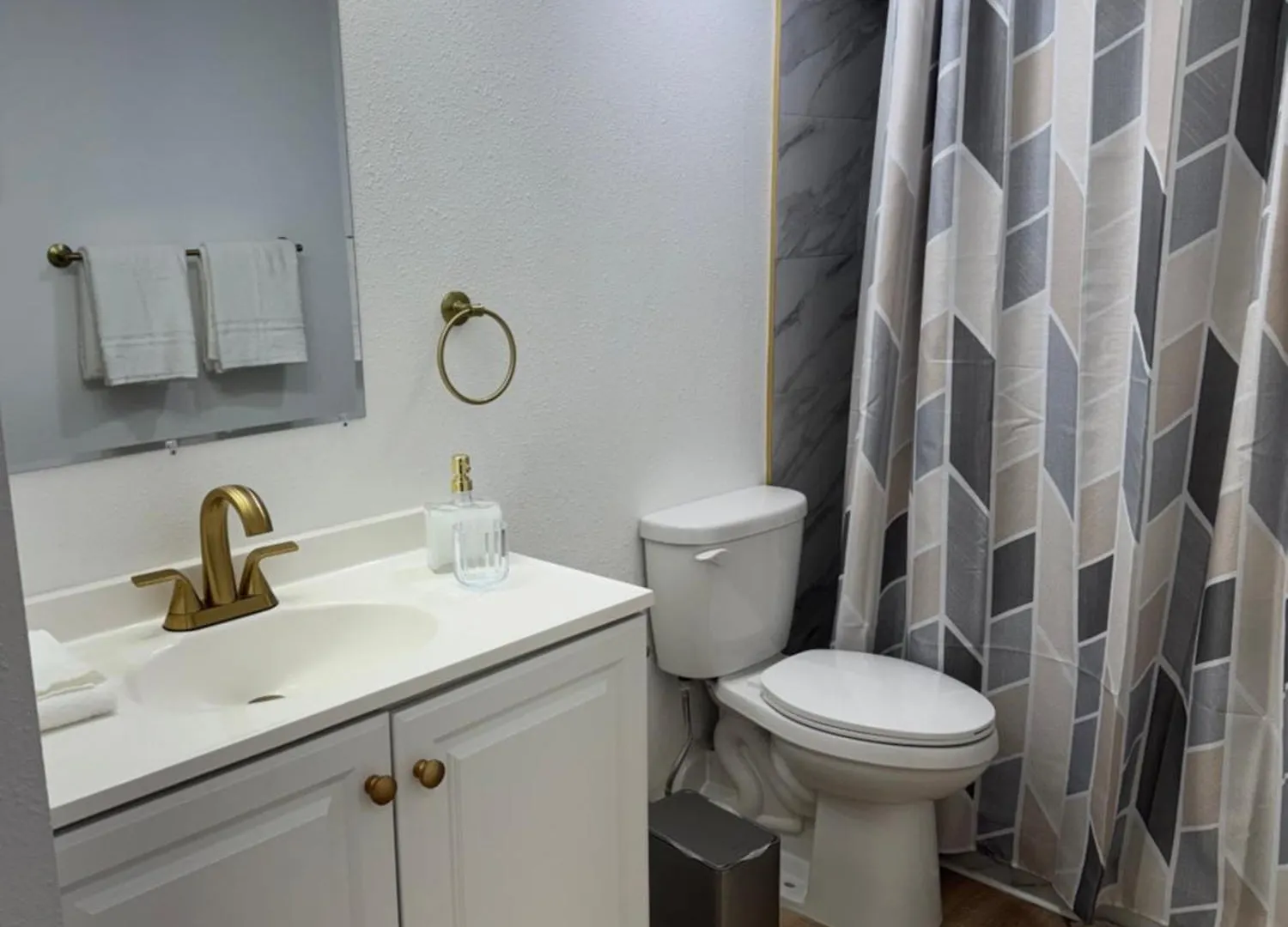 Luxury Upscale Condo In The Heart Of Wikiki Honolulu